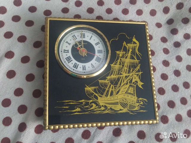 Часы настенные 