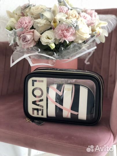 Набор из трех косметичек Victoria’s Secret