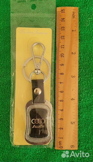 Брелок для ключей автомобиля