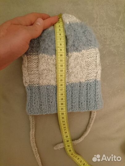 Зимняя шапочка на размер 54-56 р. Ручная работа