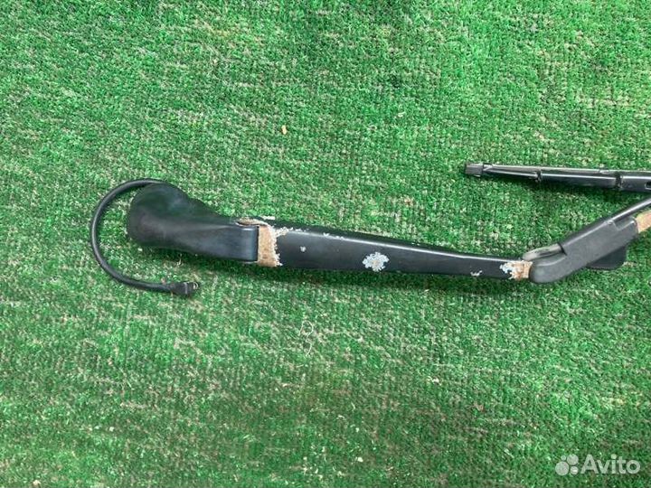 Поводок стеклоочистителя задний Chevrolet