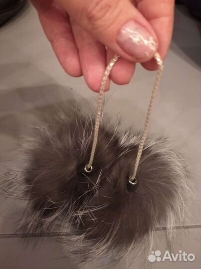 Меховые помпоны