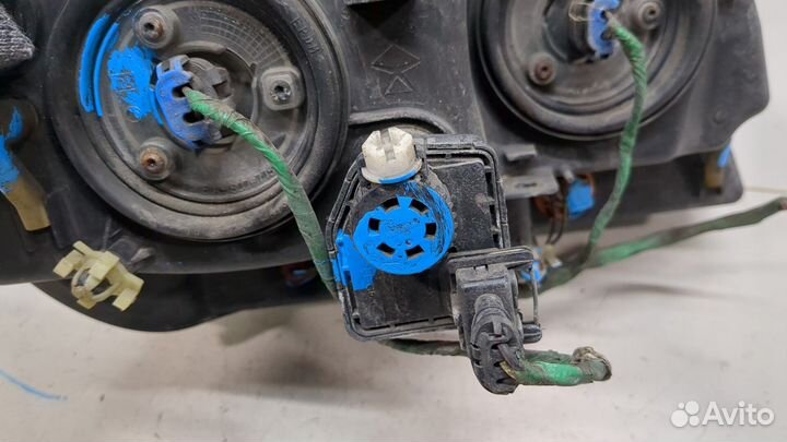 Фара (передняя) левая Jeep Grand Cherokee