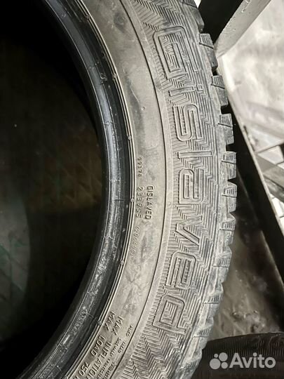 Gislaved Nord Frost 200 215/55 R17