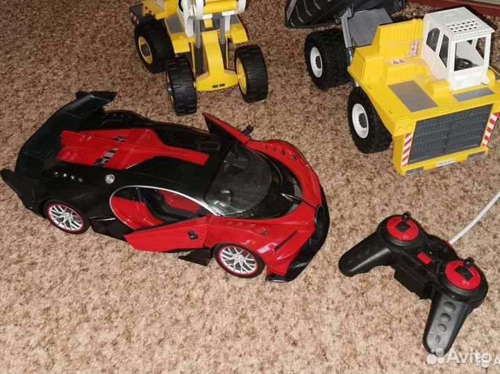 Радиоуправляемая спортивная машина