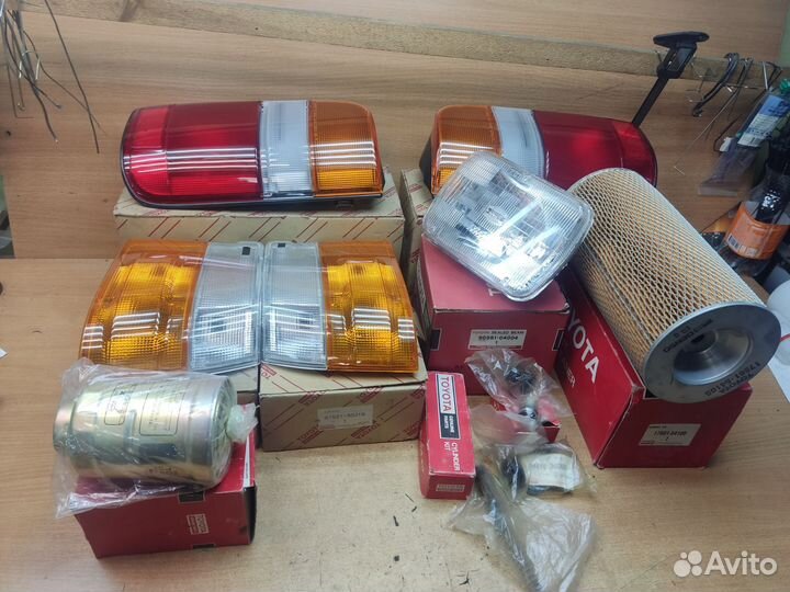 Фонари поворотники фильтры, Toyota Hiace H100