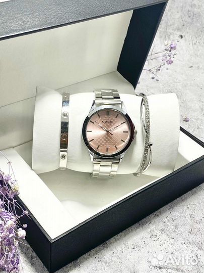 Женские часы Gucci с браслетами набор