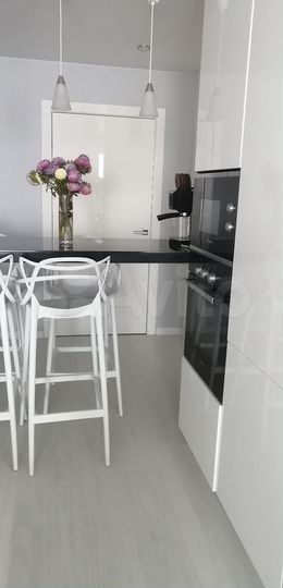 3-к. квартира, 95,9 м², 8/10 эт.