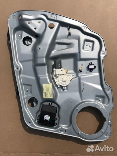 Стеклоподъемник передний правый Mercedes Benz