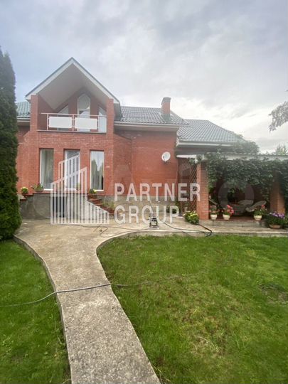 Дом 233,6 м² на участке 13,5 сот.