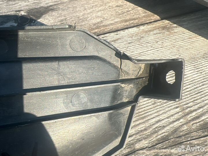 Подкрылок Nissan X-Trail T31 задний левый