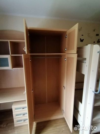 Школьный уголок