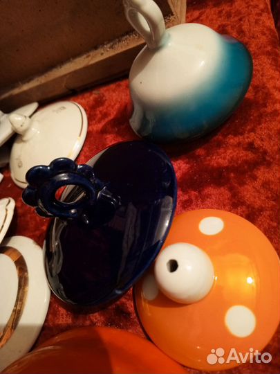 Крышки фарфоровые от сахарниц и чайников