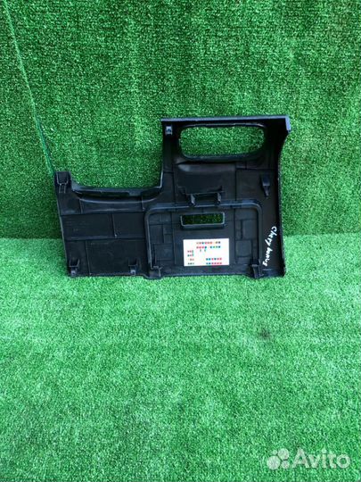 Накладка торпедо нижняя левая Chery Bonus