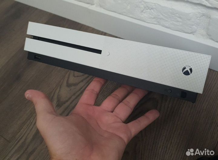 Xbox One S / + Игры