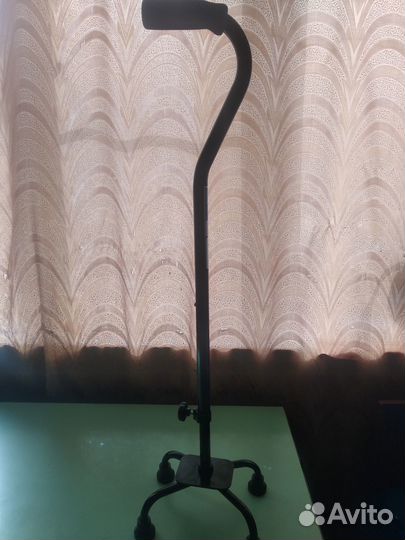 Трость 4-х опорная