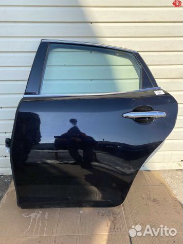 Дверь задняя левая Infiniti Q70 (2010-2019)