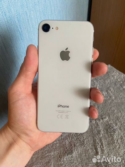 Телефон iPhone 8 64 gb