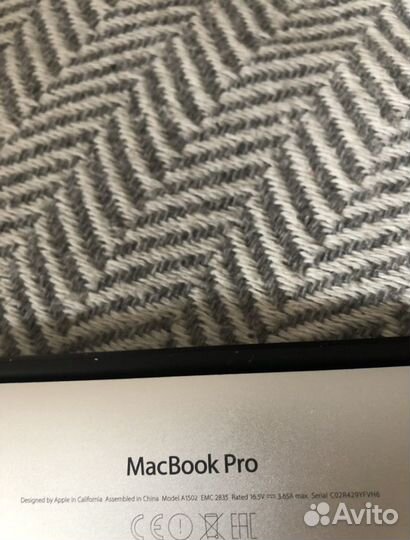 Apple MacBook Pro 13“ 2015 i5 2.7/256/16