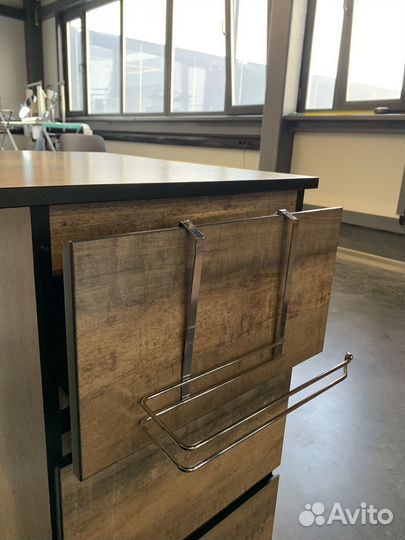 Kroffos Hook Держатель надверный для бумажных поло