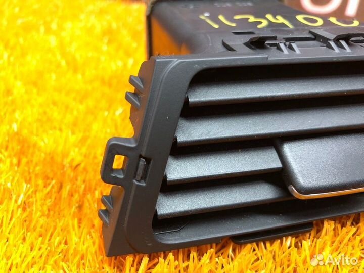 Дефлектор воздушный передний правый Bmw 3-Series