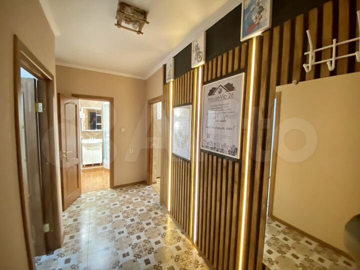 2-к. квартира, 81 м², 4/14 эт.