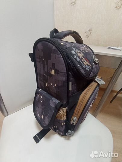 Школьный рюкзак для мальчика