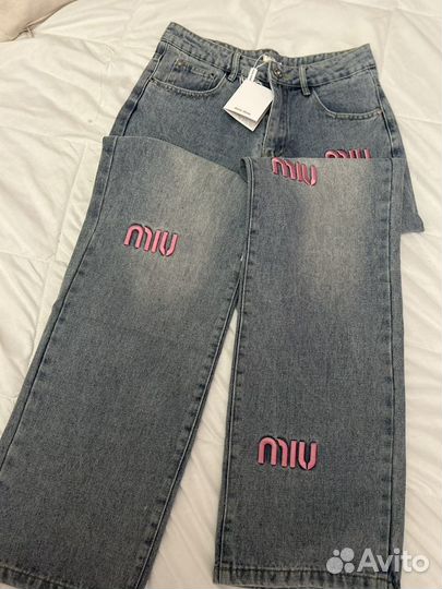 Джинсы трубы miu miu