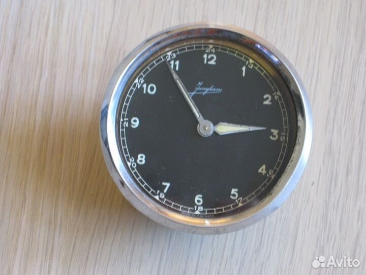 Часы автомобильные Junghans