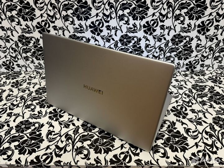 Ноутбук Huawei matebook d 15