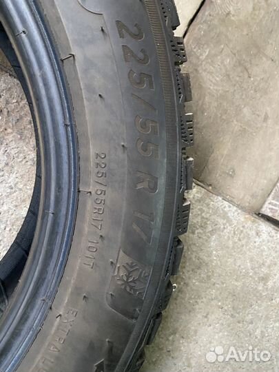 Michelin X-Ice North 4 225/55 R17