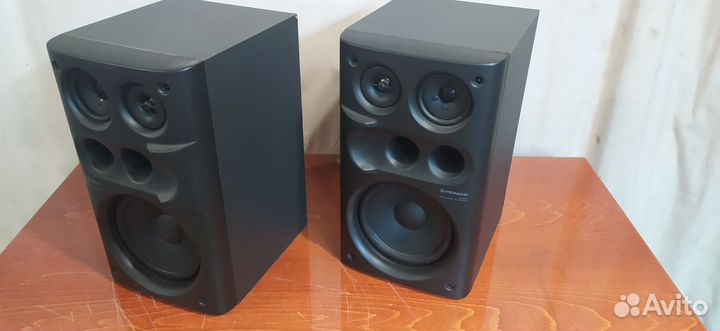 Полочная акустика