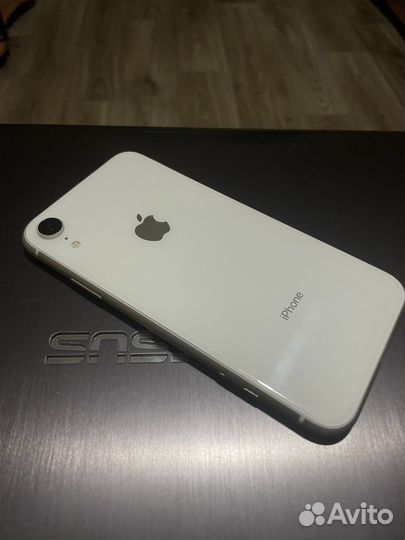 iPhone Xr, 64 ГБ