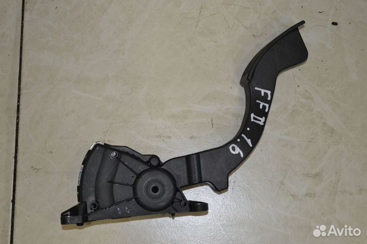 Педаль газа Ford Focus 2