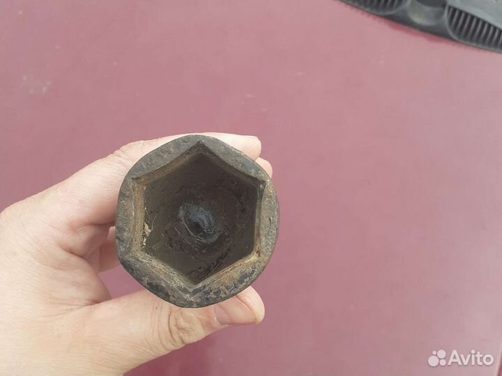 Продам ключ