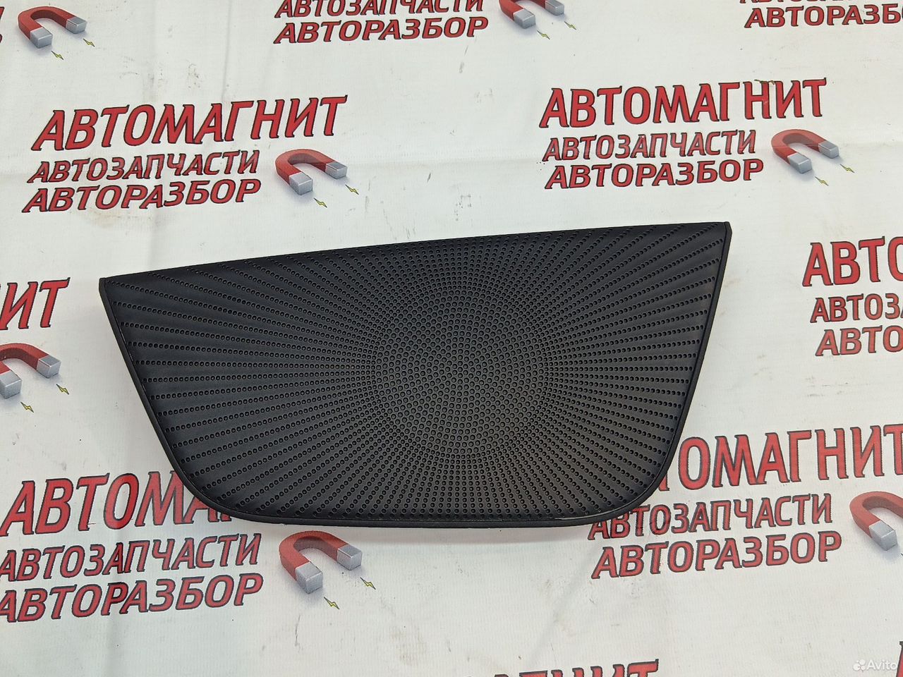 Решетка торпедо парприза Kia Cerato 4 BD