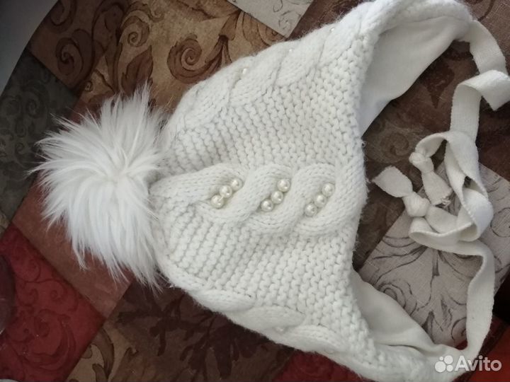 Шапка 70 шерть 30 акрил на подкладе 6-8 лет