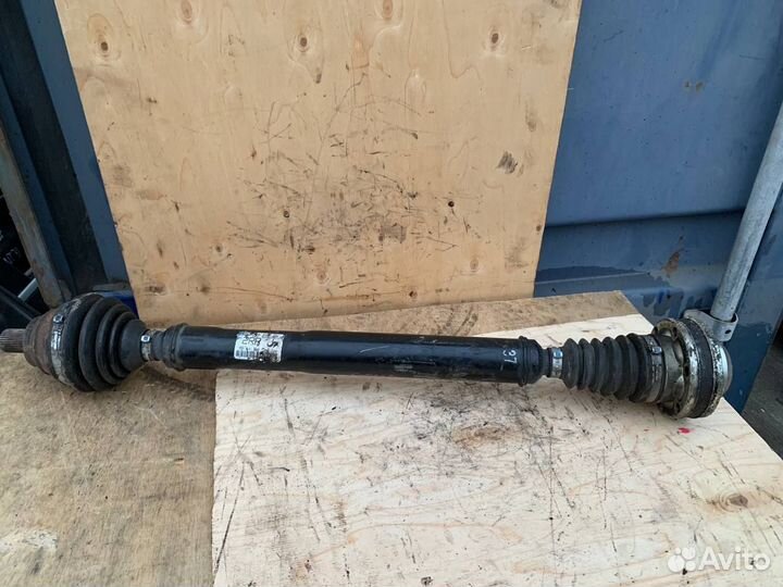 Привод в сборе передний правый golf 6 Jetta Touran