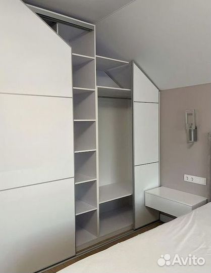 Шкаф распашной