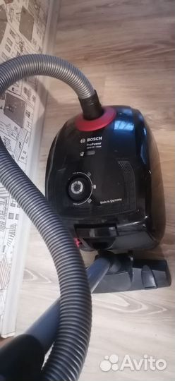 Пылесос Bosch 2500w
