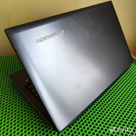 Ноутбук Lenovo i5/4gb/ssd240/gf310