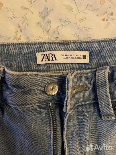 Голубые джинсы zara