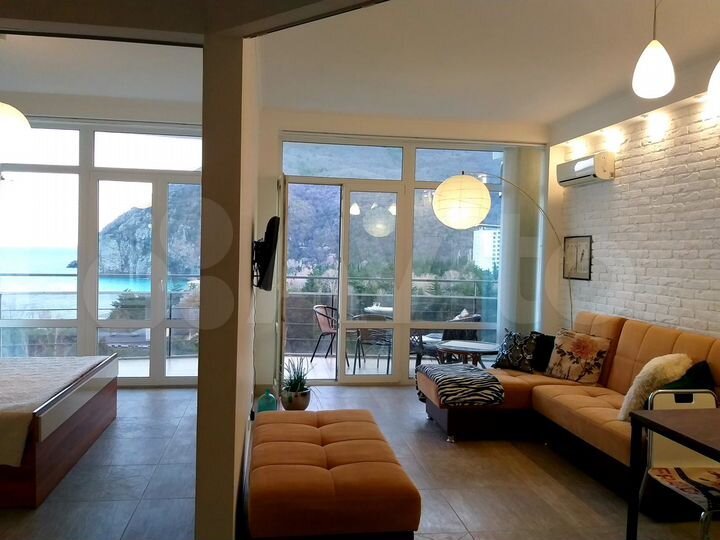 2-к. квартира, 50 м², 8/13 эт.