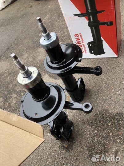 Стойки передние 2114-2115