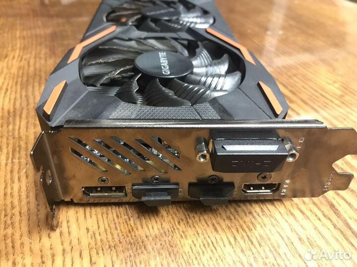 Видеокарта GTX 1080 Gigabyte Windforce OC 8G