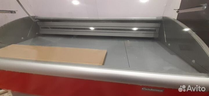 Холодильная витрина Полюс