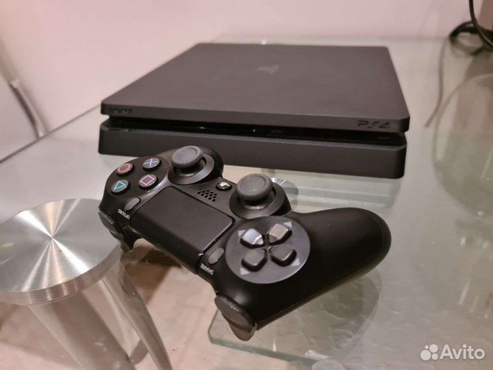 Sony playstation 4 slim + fifa 22, GTA5