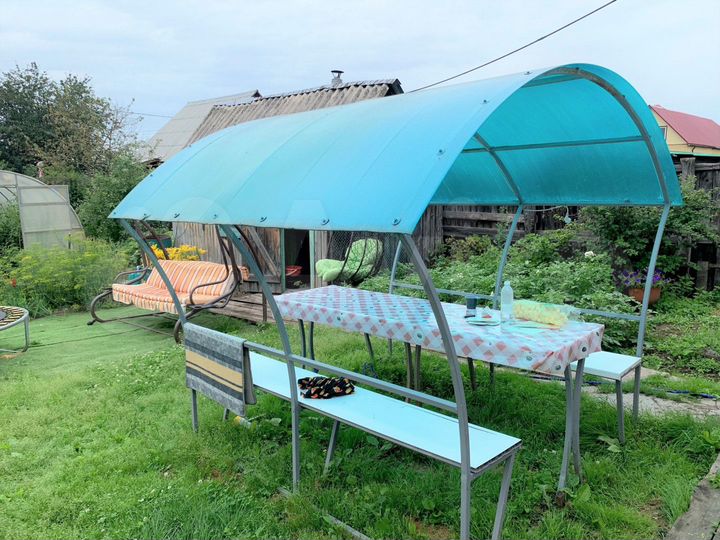 Дом 180 м² на участке 6 сот.