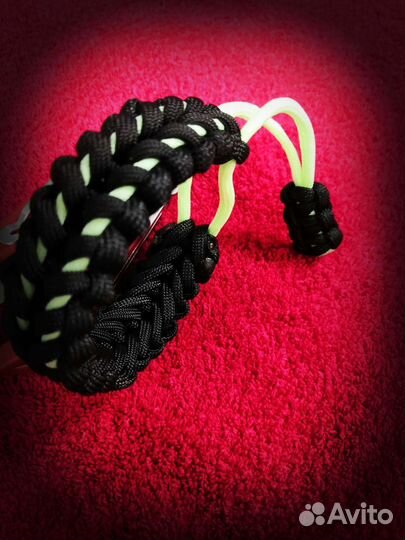 Браслет из паракорда