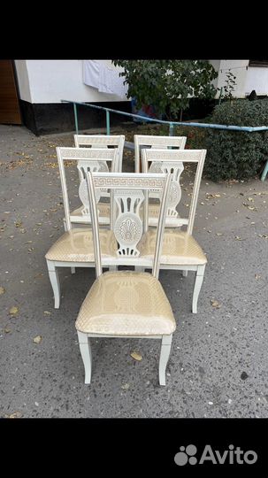 Стулья версачи